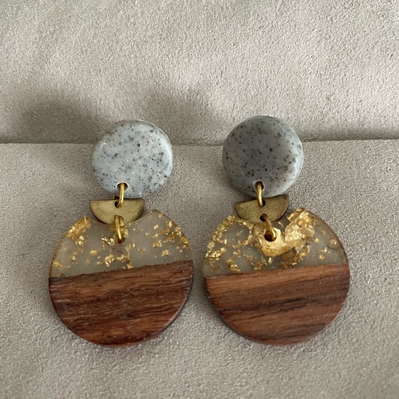 Paperclay- The Mini Molly Earrings - Picture 2 of 3